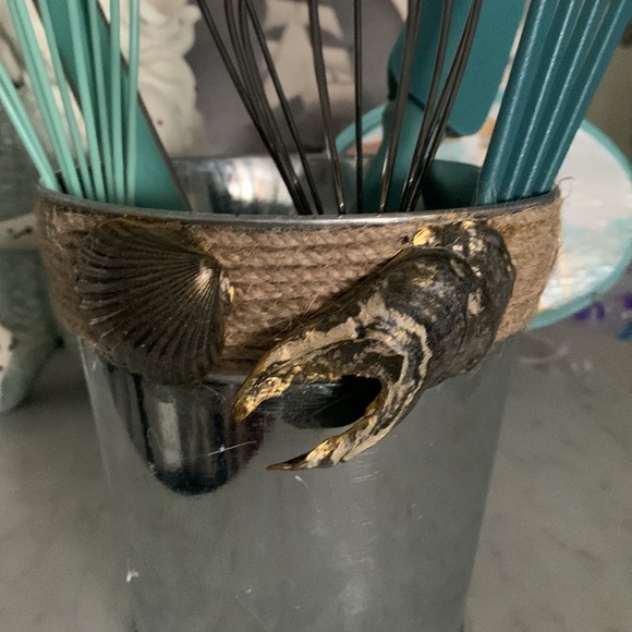 Utensil Holder - Silver with Gute wrapped around the top with Shell Accents - Picture 2 of 9